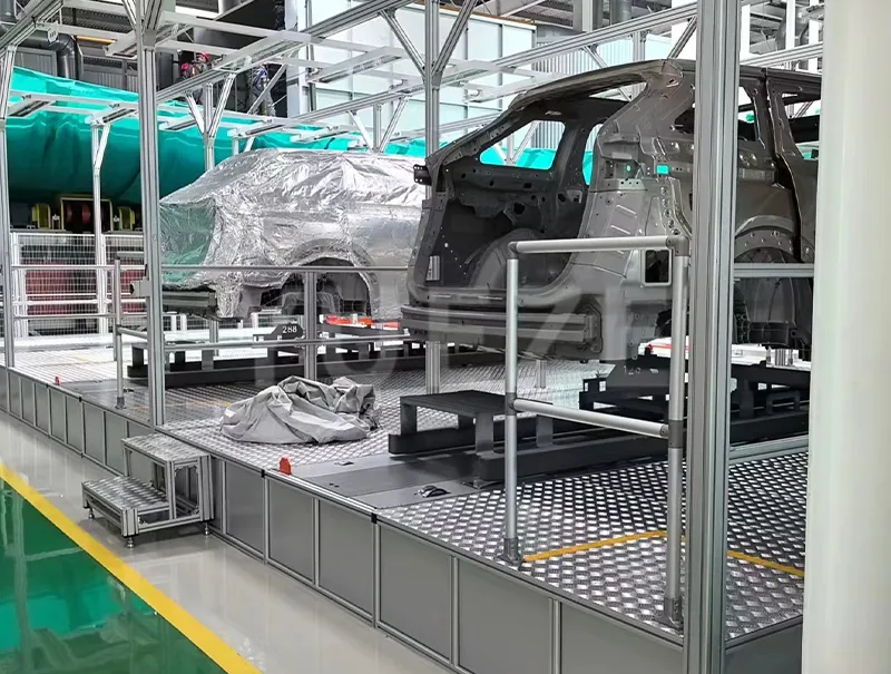 Traka za montažu automobila